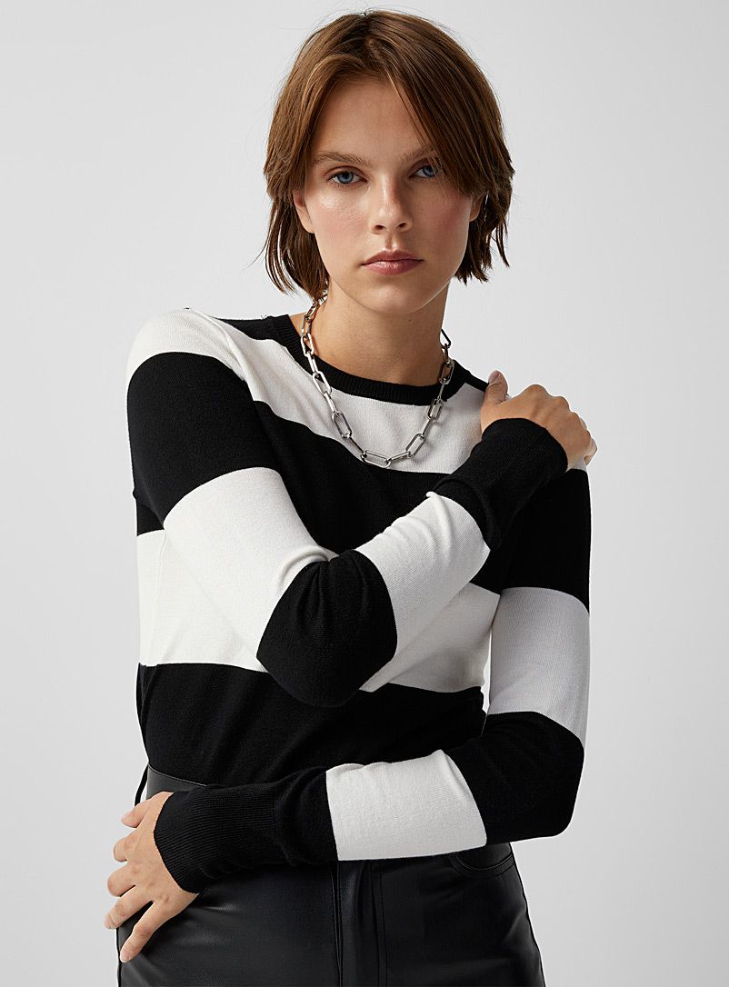 Twik: Le pull rayures blocs colorées Blanc et noir pour femme