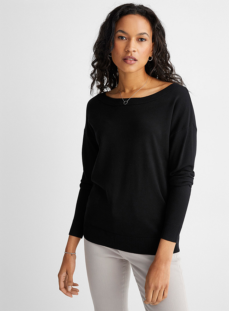 Fine knit boatneck sweater 