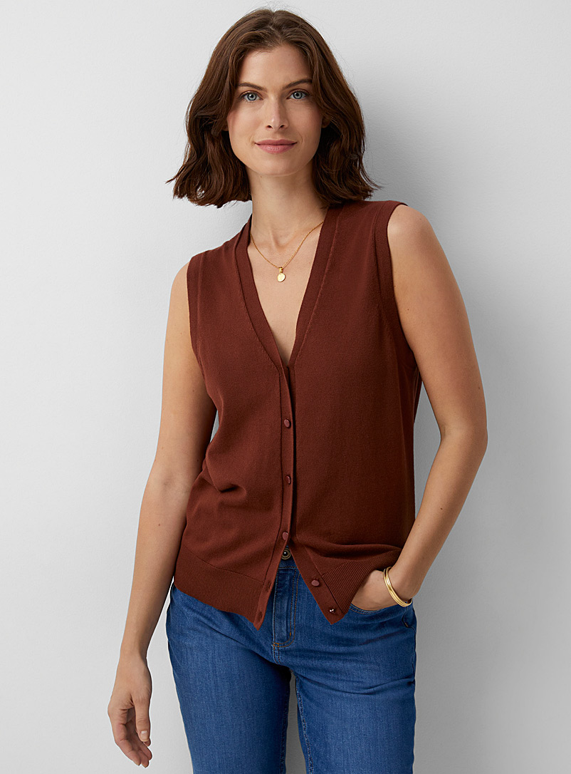 Contemporaine Medium Brown Fine knit buttoned sweater vest for women