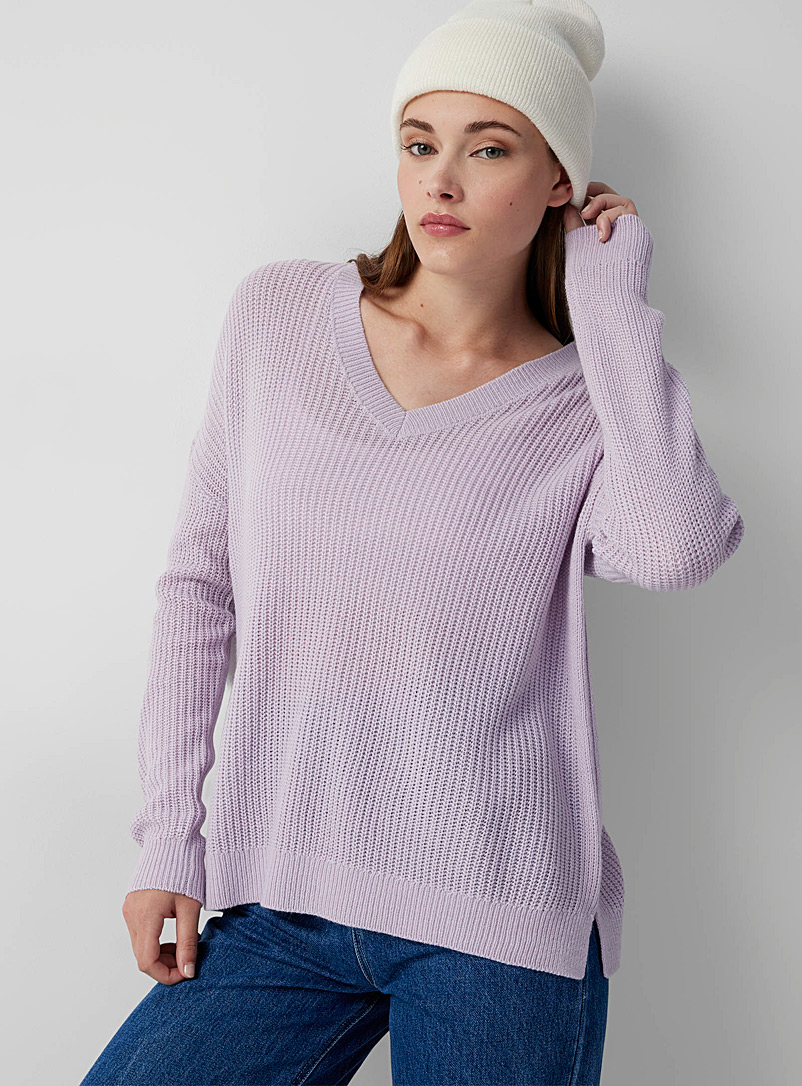 Twik Lilacs Ribbed V-neck sweater for women