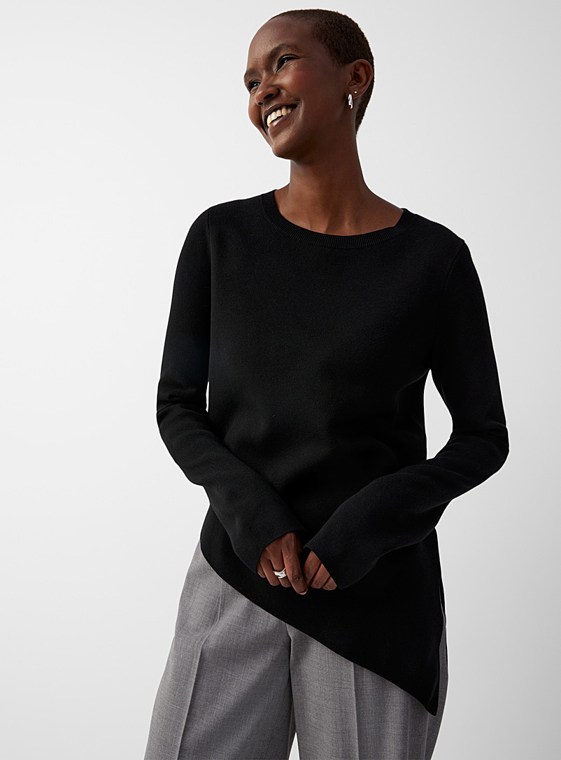 Contemporaine Black Asymmetrical hem sweater for women