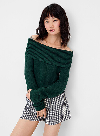 Cropped off-the-shoulder sweater
