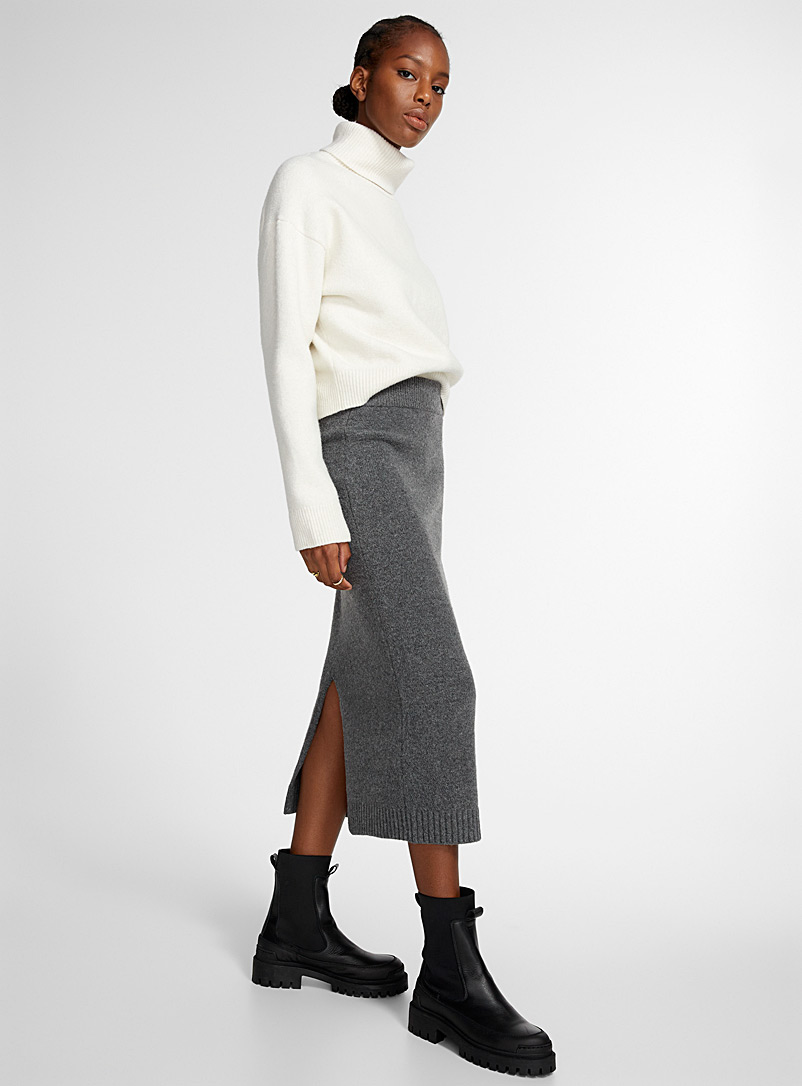 Icône Charcoal Centre slit knit midi skirt for women