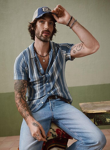 La chemise tricot pointelle ray&eacute;e