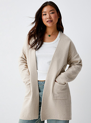 Le long cardigan poches plaqu&eacute;es