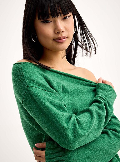Twik Emerald/Kelly Green Ultra-soft boat-collar sweater for women