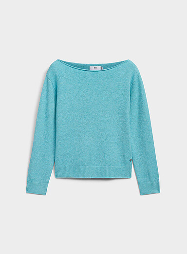 Ultra-soft boat-collar sweater