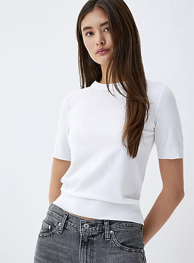 Le chandail fin tricot manches courtes