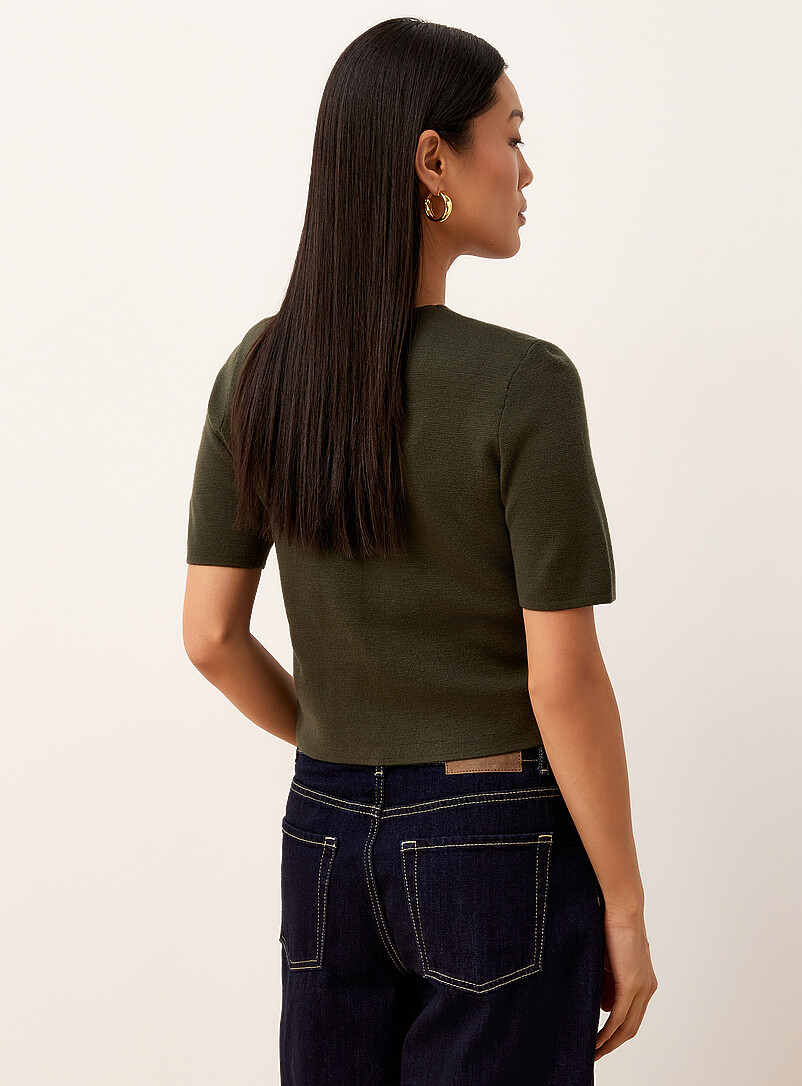 Ic&ocirc;ne: Le cardigan court manches courtes boutons dor&eacute;s Rose pour femme