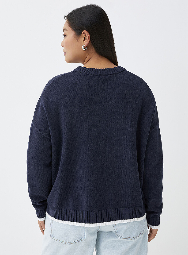 Twik: Le chandail broderie ludique Vert fonc&eacute; - Mousse pour femme