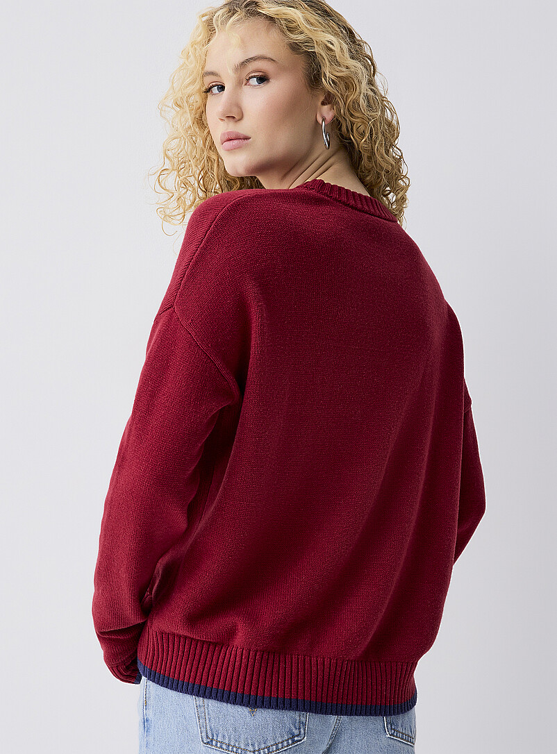 Twik: Le chandail broderie ludique Vert fonc&eacute; - Mousse pour femme