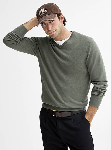 Le 31: Le chandail col V Vert fonc&eacute; - Mousse pour homme