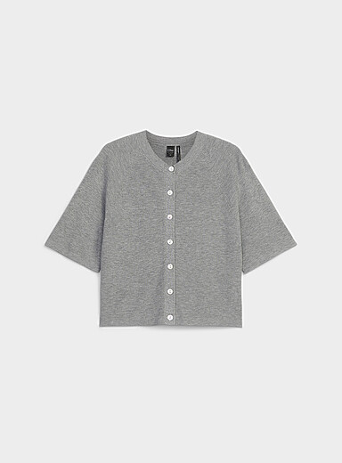 Ic&ocirc;ne: Le cardigan carr&eacute; manches raglan boutons nacr&eacute;s Gris pour femme