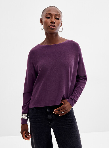 Contemporaine: Le chandail carr&eacute; surdimensionn&eacute; fin tricot col bateau Raisin - Pourpre fonc&eacute; pour femme