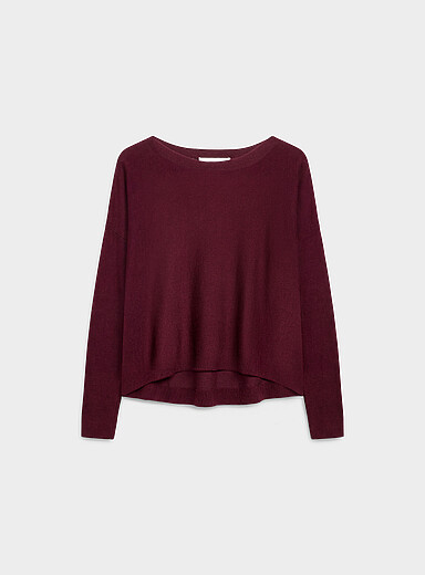 Contemporaine: Le chandail carr&eacute; surdimensionn&eacute; fin tricot col bateau Aubergine - Prune pour femme