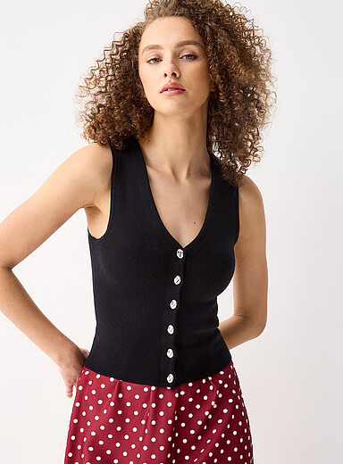 Silver buttons sweater vest