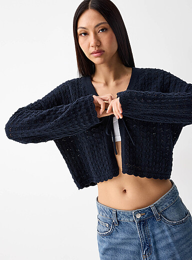 Le cardigan &agrave; nouer ajour&eacute;