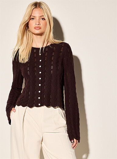 Ic&ocirc;ne: Le cardigan court vagues et ajours Raisin - Pourpre fonc&eacute; pour femme