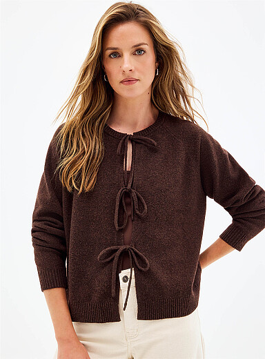 Contemporaine Chocolate/Espresso Ultra-soft tie-up boxy-fit cardigan for women