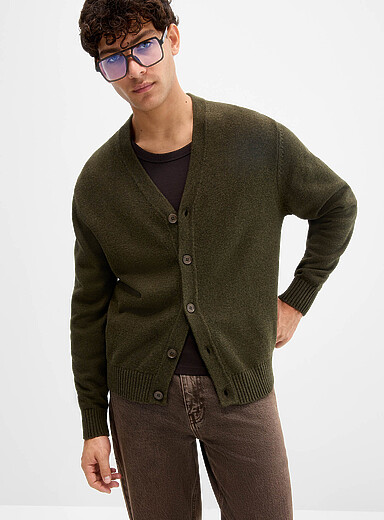 Minimalist V-neck cardigan