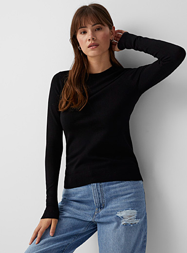 Twik Black Solid crew-neck sweater for women