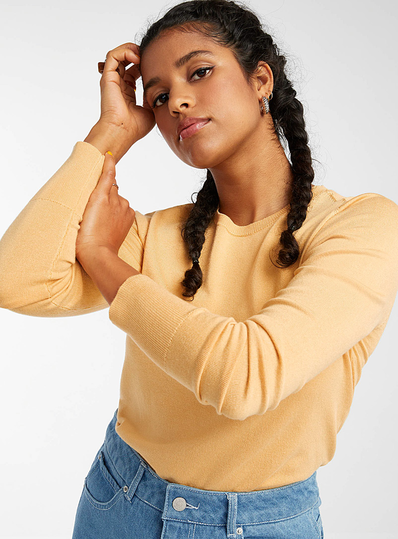 Twik Light Yellow Basic crew-neck sweater for women