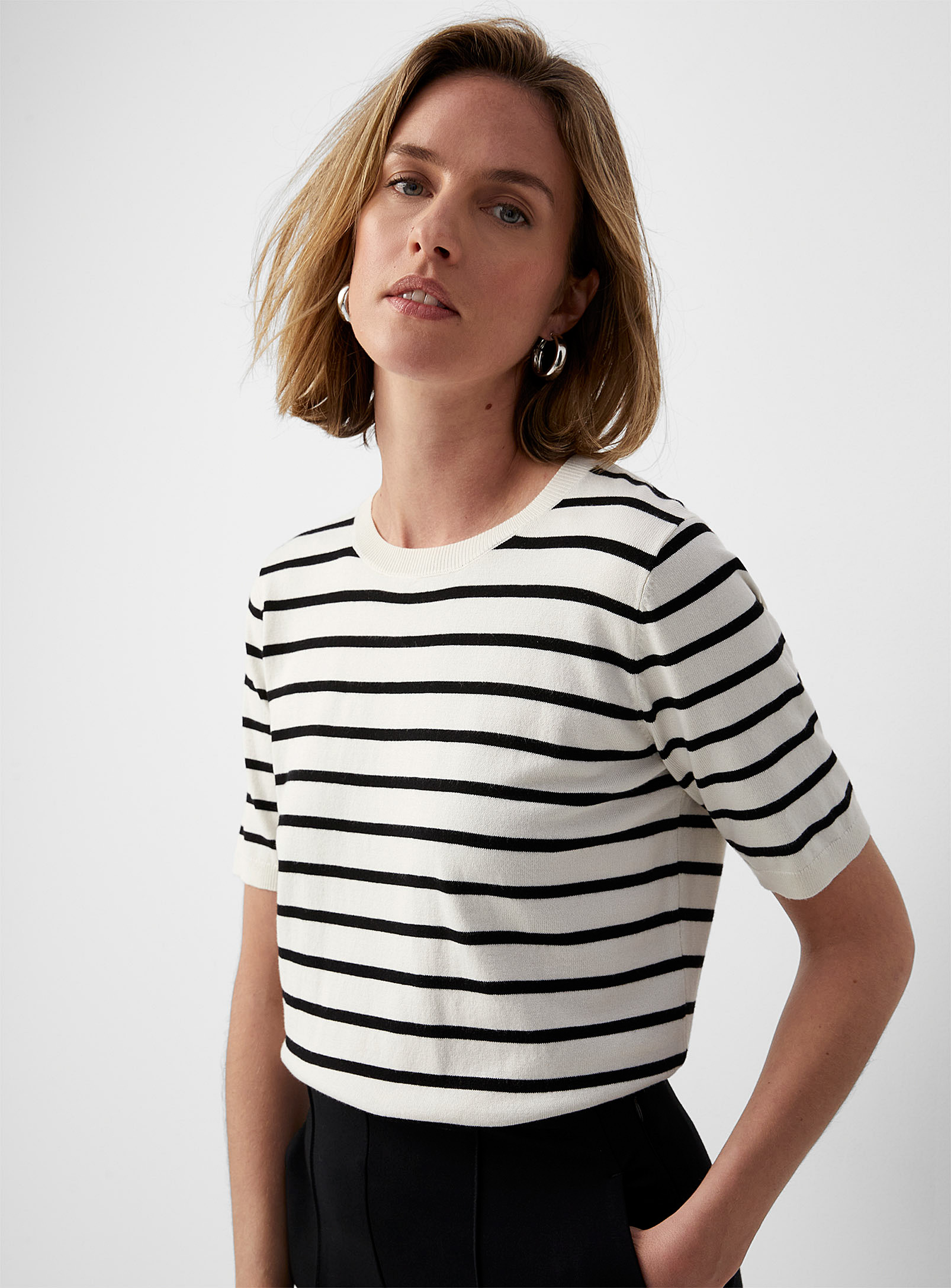 Contemporaine Short-sleeve Lightweight Sweater In Patterned White
