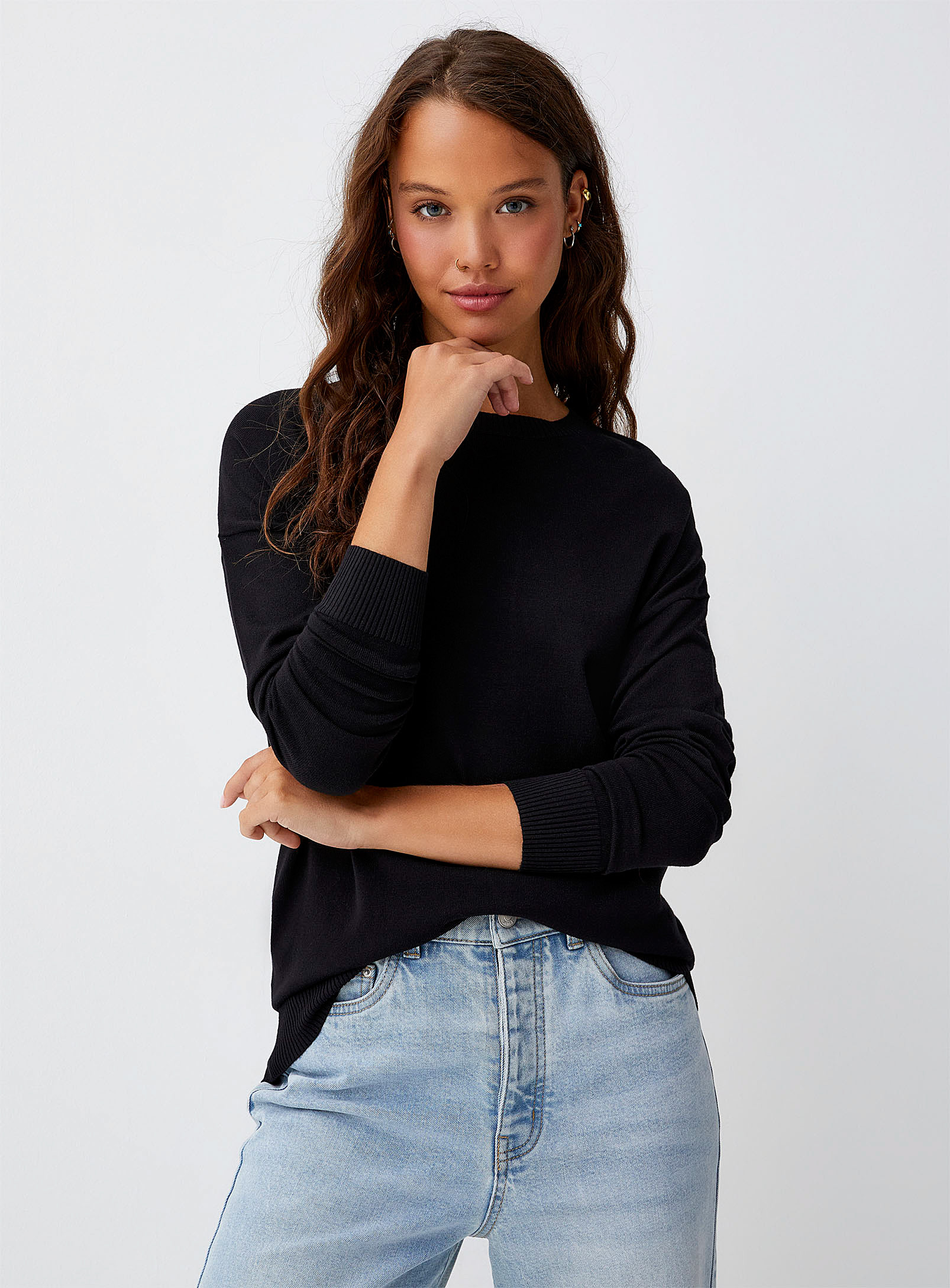 Twik Plain Straight-fit Sweater In Black