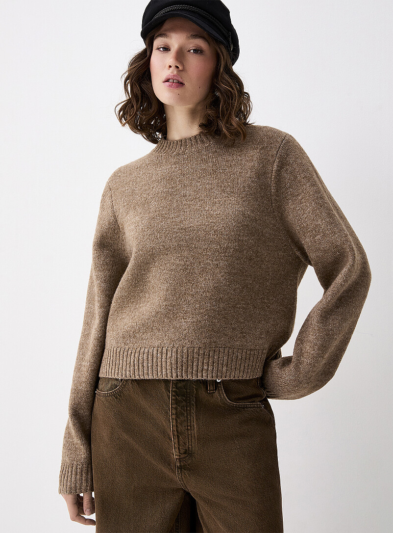 Oversized boxy sweater product image (primary)