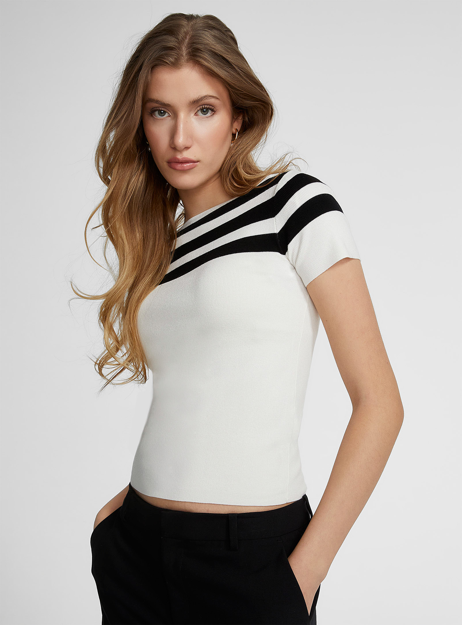 Icone Finely Ribbed Fitted T-shirt In Patterned White