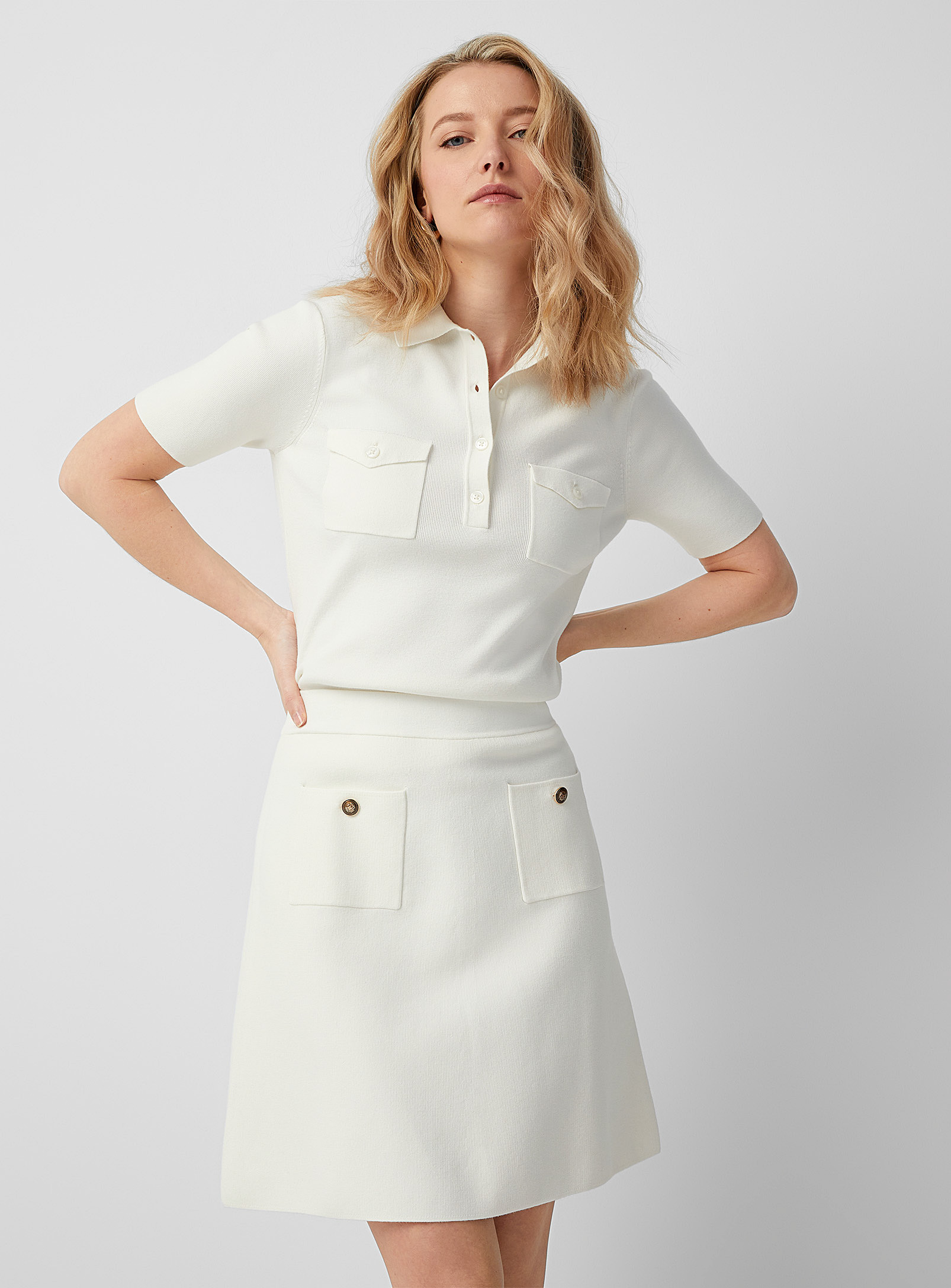 Contemporaine Crest Buttons Knit Skirt In Ivory White