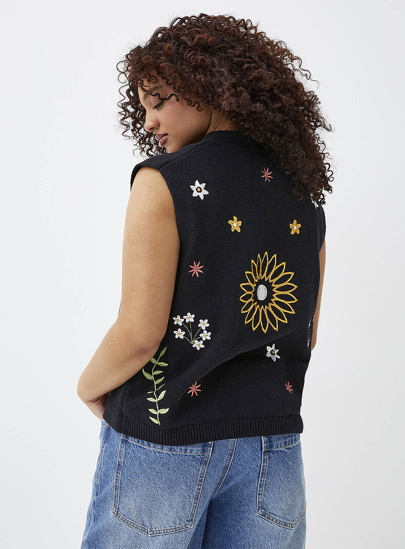 Floral knit vest product image 3