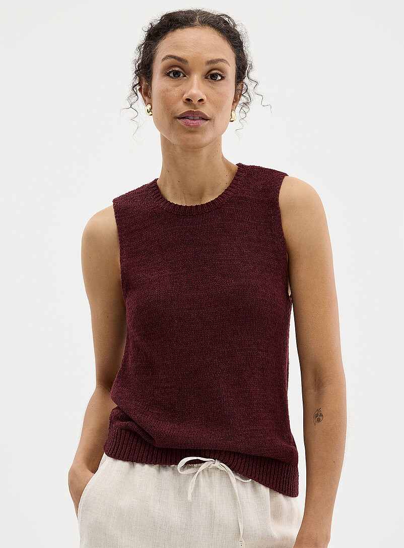 Lustrous Ribbon-Knit Sweater Vest