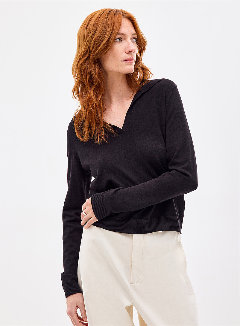 Fine-knit Johnny collar sweater product image (primary)