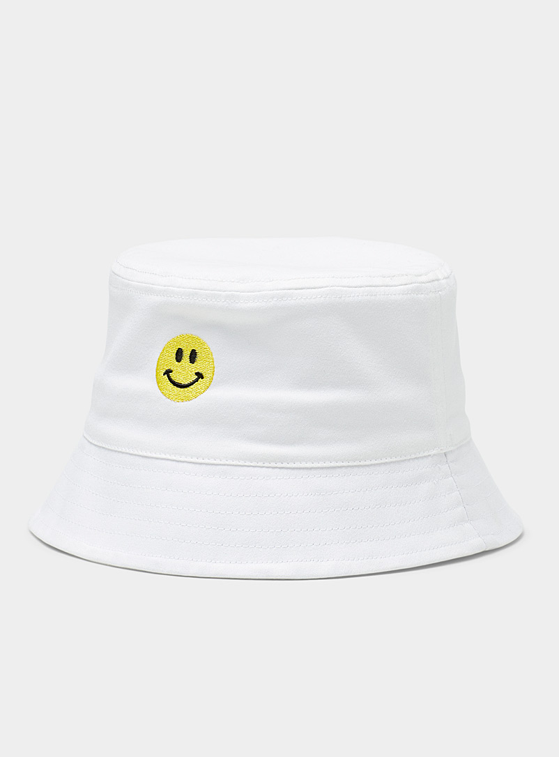 Simons White Smiley face bucket hat for women