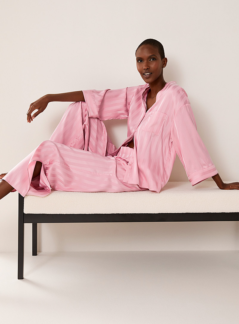 Miiyu: L'ensemble pyjama fluide satiné Rose pour femme