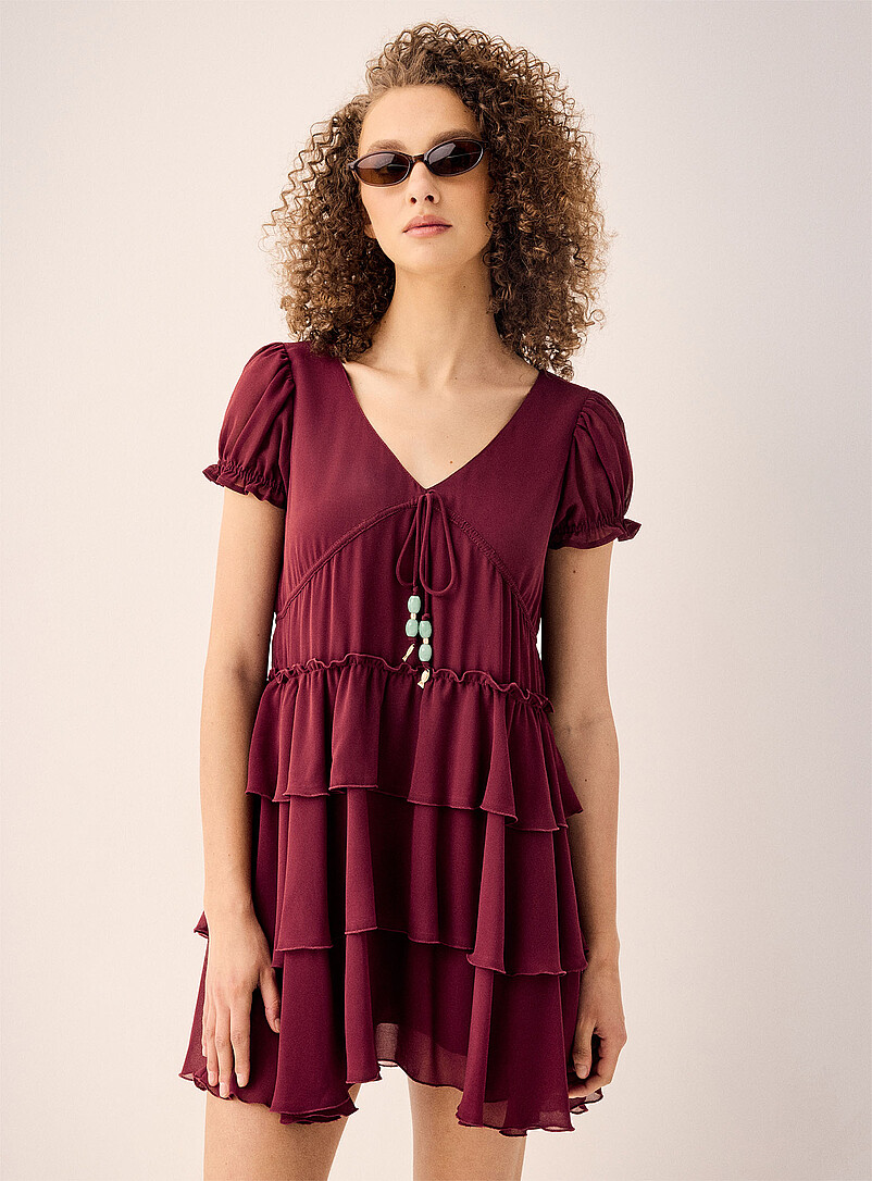 Twik: La robe &eacute;tag&eacute;e chiffon cordon breloque Bleu p&acirc;le - Bleu ciel pour femme