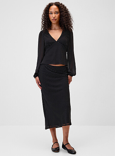 Twik: La jupe maxi chiffon fluide Blanc et noir pour femme