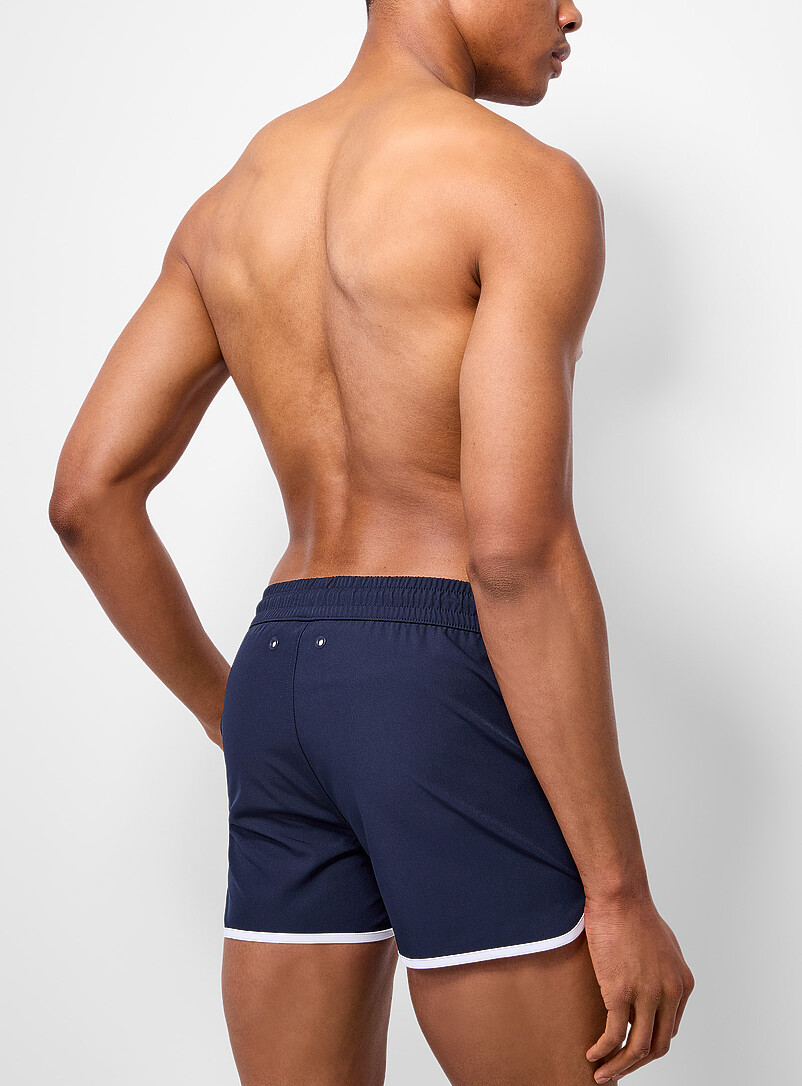 Simons: Le maillot short lis&eacute;r&eacute; r&eacute;tro Raisin - Pourpre fonc&eacute; pour homme