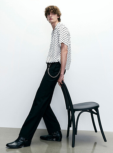 Le pantalon souple monochrome <b>Coupe Paris - Relaxe &agrave; taille haute</b>