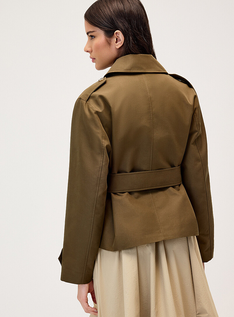 Twik: Le trench court ceinture oeillets Vert pour femme