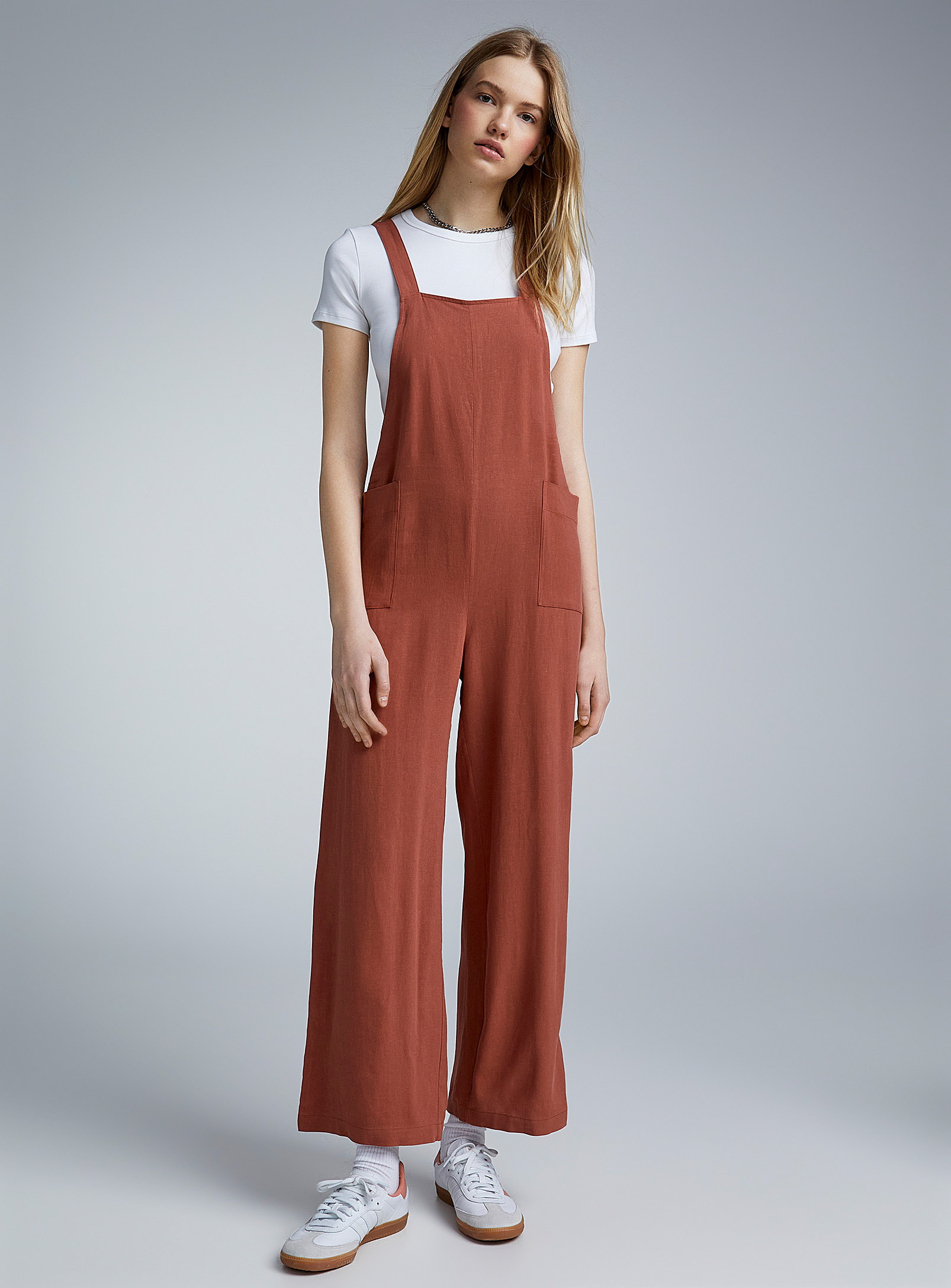 Twik Patch Pockets Organic Linen Overalls In Fawn/tobacco