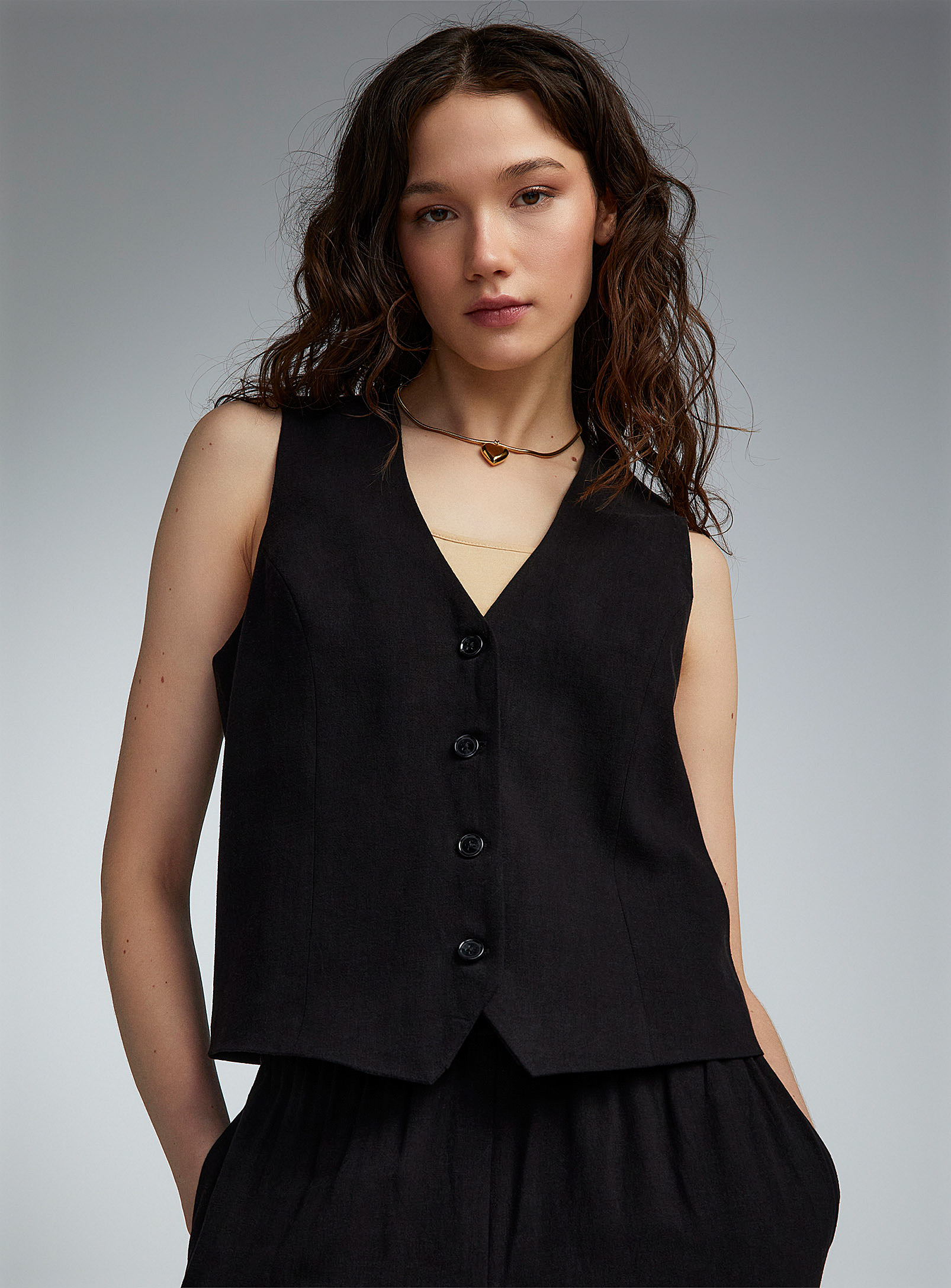 Twik Loose Organic Linen Vest In Black