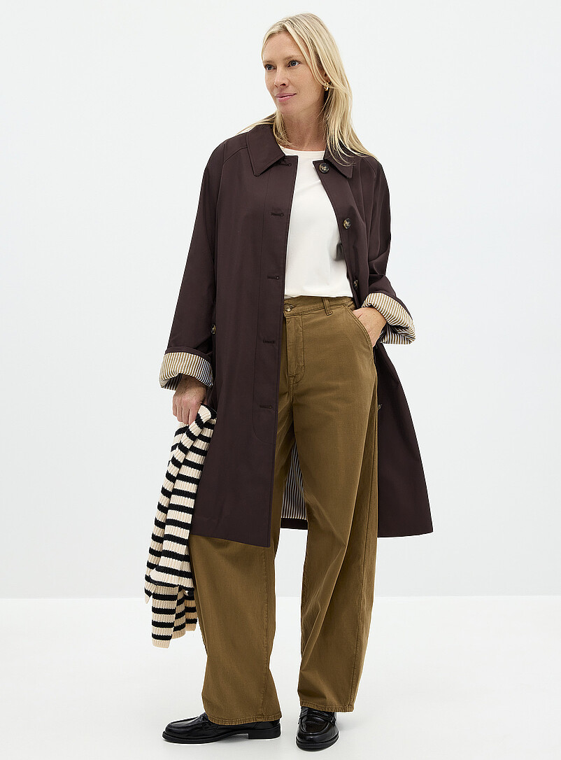 Striped-lining shirt-collar mid-length trench coat product image (primary)