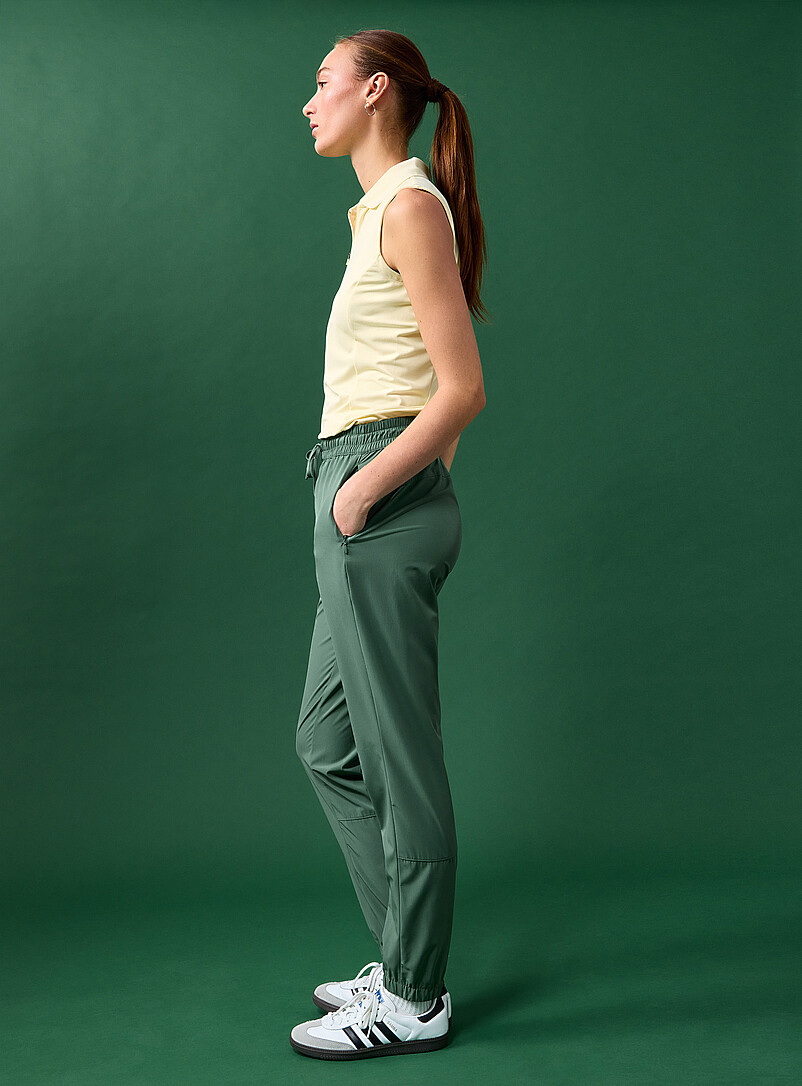 Lightweight Stretch Fabric Joggers