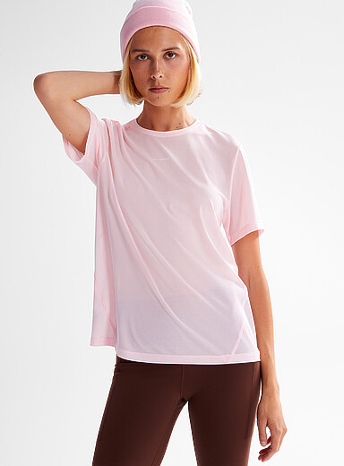 Salomon Pink SHAKEout Core micro-mesh T-shirt for women