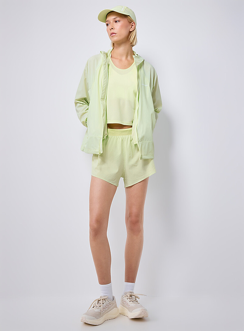 Outwind Ultra-Lightweight Windbreaker Jacket