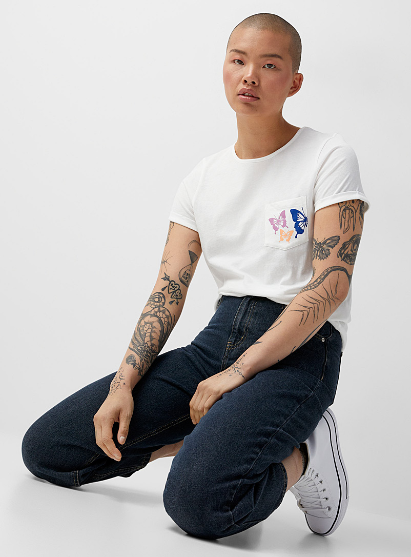 Twik: Le t-shirt poche imprimée coton bio Assorti pour femme
