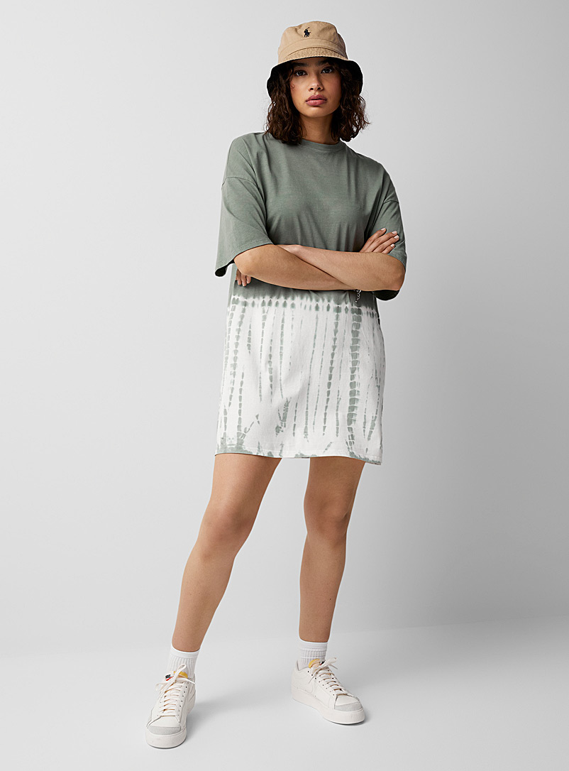 Twik Kelly Green Basic loose organic cotton T-shirt dress for women