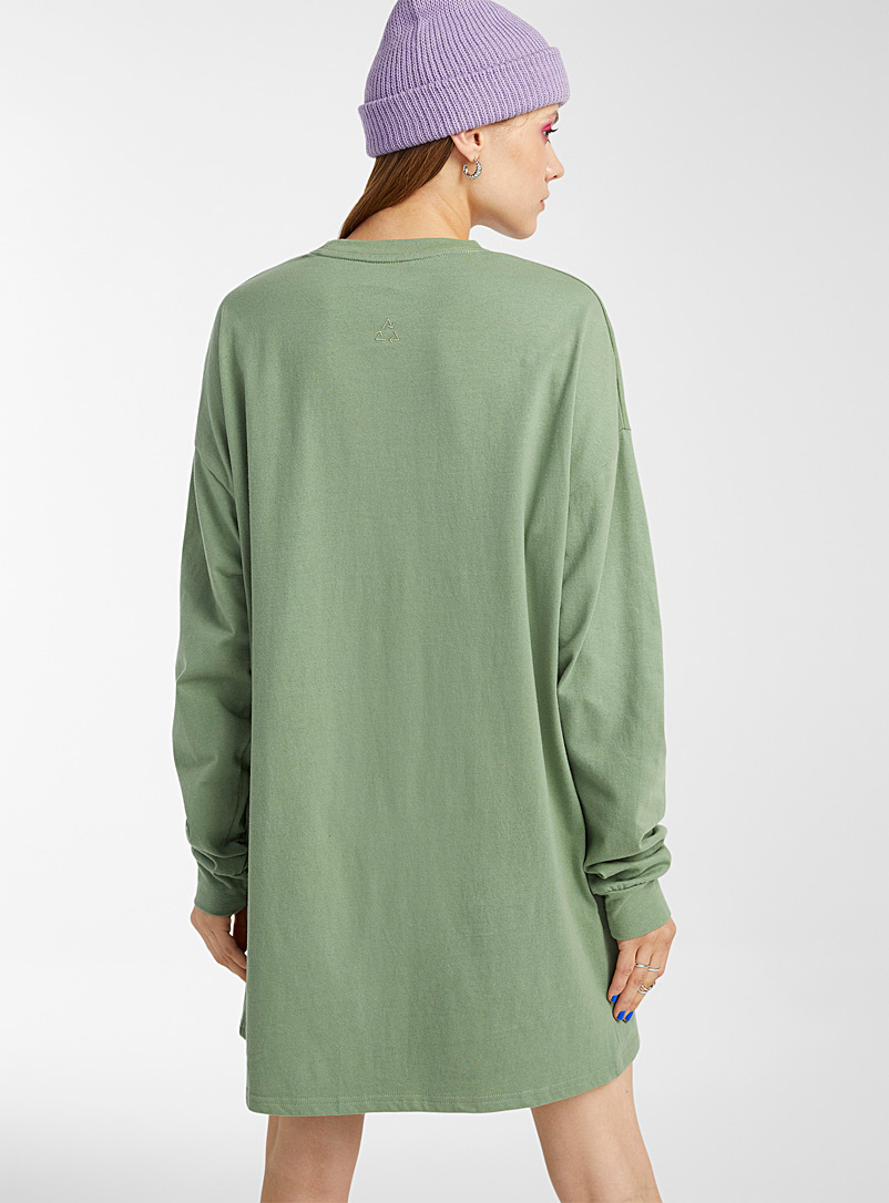 Twik: La robe t-shirt les émotions Vert à motifs pour femme